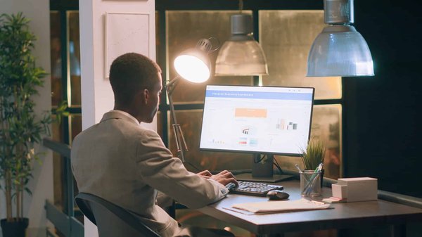 Réseautage stratégique : Les clés pour construire des relations solides et fructueuses dans le monde des affaires